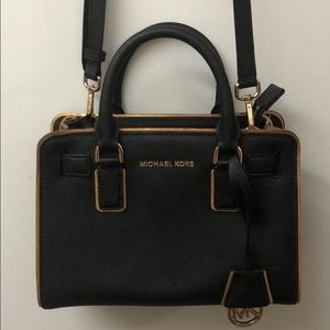 Michael Kors Crossbody